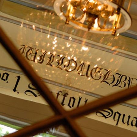 צ'לטנהם Willoughby House Hotel & Apartments מראה חיצוני תמונה