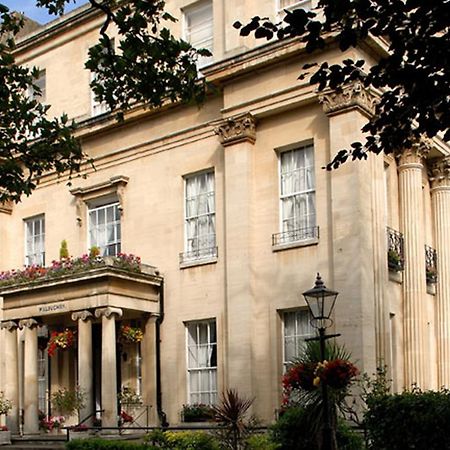צ'לטנהם Willoughby House Hotel & Apartments מראה חיצוני תמונה