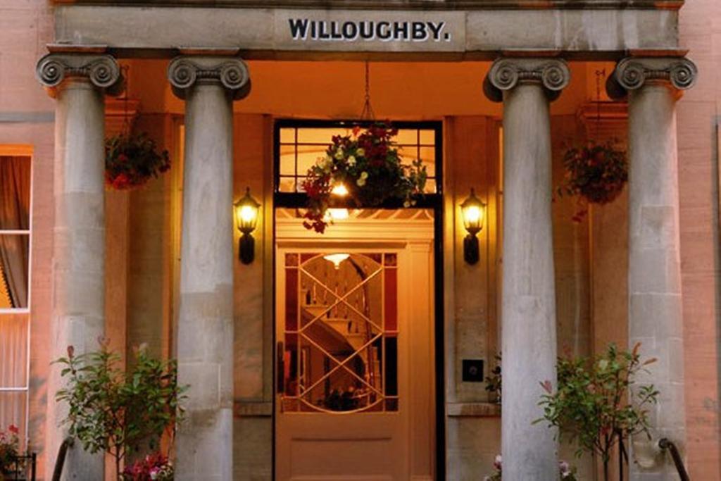 צ'לטנהם Willoughby House Hotel & Apartments מראה חיצוני תמונה